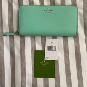 Kate Spade Lacey Wallet, mint green & very cute!